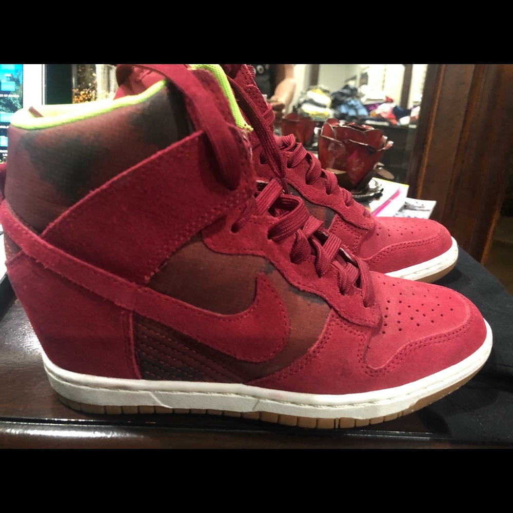 NIKE RED HIGHTOPS WEDGE